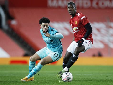 Liverpool vs. Manchester United prediction, odds: .
